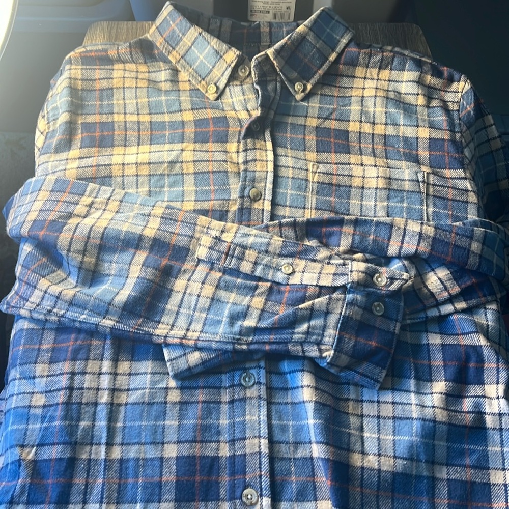 Eddie Bauer Mens Button Down Plaid Flannel Shirt Color Blue/Tan/White Size XLT